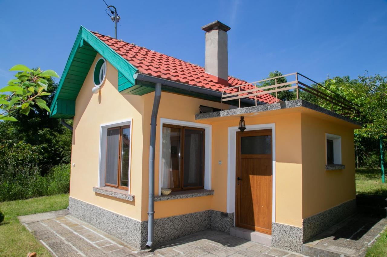 Holiday Home Milkovci Gabrovo Kültér fotó